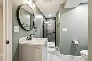 N51W16948 Fair Oak Pkwy, Menomonee Falls, WI 53051 - Photo 35