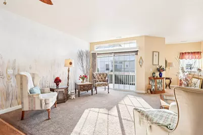 8648 S Roxbury Way, Oak Creek, WI 53154 - Photo 13