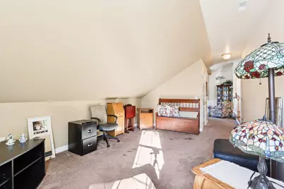 8648 S Roxbury Way, Oak Creek, WI 53154 - Photo 9