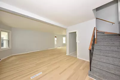 2129 N 47th St, Milwaukee, WI 53208 - Photo 11