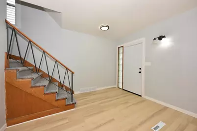 2129 N 47th St, Milwaukee, WI 53208 - Photo 9