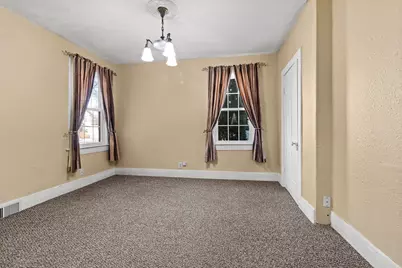 523 N 5th St, Manitowoc, WI 54220 - Photo 65