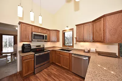 5458  Wild Cherry Cir, Greendale, WI 53129 - Photo 11