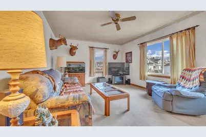 1716  Norma Ct, Sheboygan, WI 53081 - Photo 5