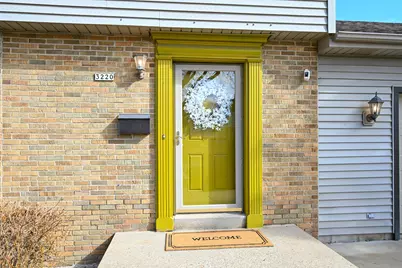 3220 S 44th St, Greenfield, WI 53219 - Photo 9