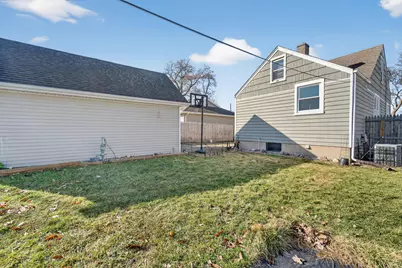 7621  40th Ave, Kenosha, WI 53142 - Photo 17