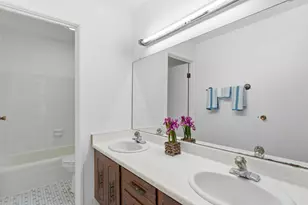 9156 N 70th St, Milwaukee, WI 53223 - Photo 15