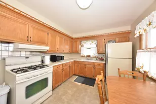 3520 N 77th St, Milwaukee, WI 53222 - Photo 7