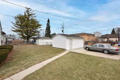 3520 N 77th St, Milwaukee, WI 53222 - Photo 23