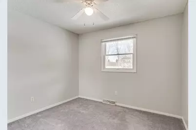 1329  Johnson St, Onalaska, WI 54650 - Photo 21