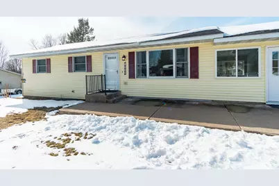 1329  Johnson St, Onalaska, WI 54650 - Photo 3