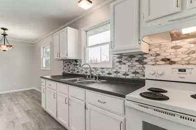 1329  Johnson St, Onalaska, WI 54650 - Photo 13