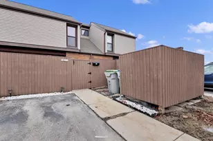 1621 W Edgerton Ave, Milwaukee, WI 53221 - Photo 3