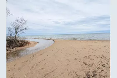 5001  S 10th St, Manitowoc, WI 54220 - Photo 5