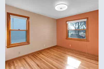 1502 E Tripoli Ave, Milwaukee, WI 53207 - Photo 13