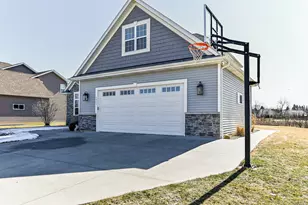 1425 Isabel Ln, Burlington, WI 53105 - Photo 39