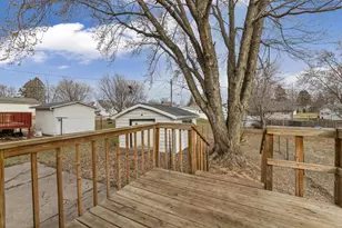 309 Lincoln St, Caledonia, MN 55921 - Photo 23