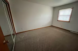 8142 W Howard Ave, Milwaukee, WI 53220 - Photo 9