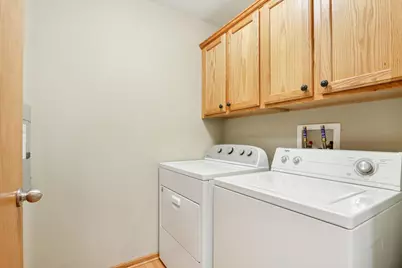 7011 W Rawson Ave, Franklin, WI 53132 - Photo 25