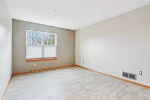 7011 W Rawson Ave, Franklin, WI 53132 - Photo 21