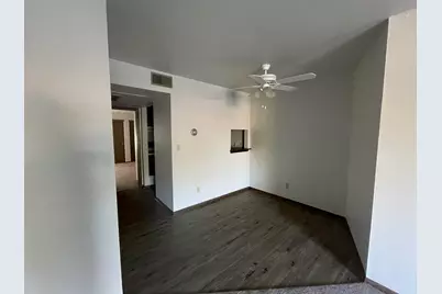 6167 W Cold Spring Rd, Greenfield, WI 53220 - Photo 3