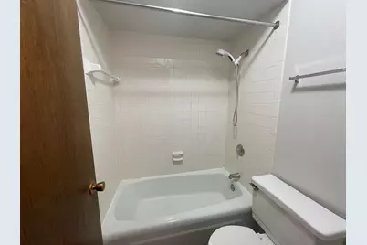 6167 W Cold Spring Rd, Greenfield, WI 53220 - Photo 7