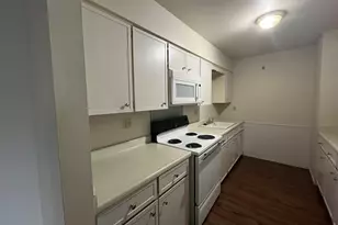 3809 S 35th St, Greenfield, WI 53221 - Photo 3