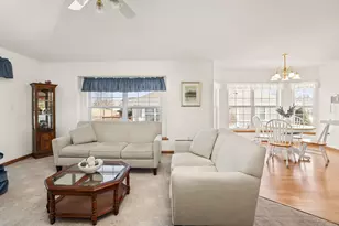 N96W14204 Knollcrest Ct, Germantown, WI 53022 - Photo 11