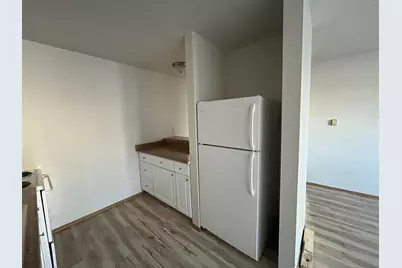 3809 S 35th St, Greenfield, WI 53221 - Photo 3