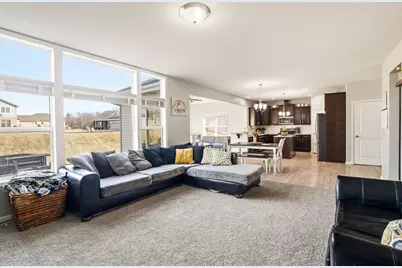 12940  79th Pl, Bristol, WI 53104 - Photo 7