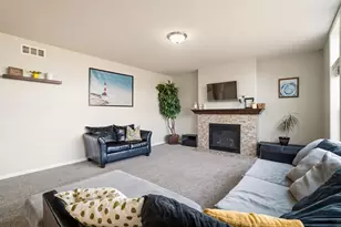 12940 79th Pl, Bristol, WI 53104 - Photo 9