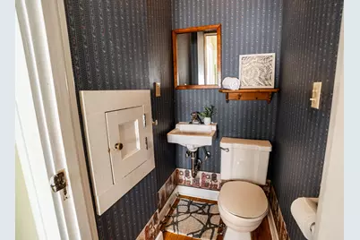 1753  Underwood Ave, Wauwatosa, WI 53213 - Photo 17