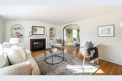 1753  Underwood Ave, Wauwatosa, WI 53213 - Photo 5