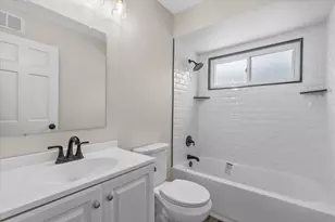 4655 N 20th St, Milwaukee, WI 53209 - Photo 7