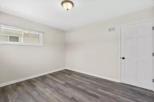 4655 N 20th St, Milwaukee, WI 53209 - Photo 13