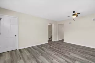 4655 N 20th St, Milwaukee, WI 53209 - Photo 11