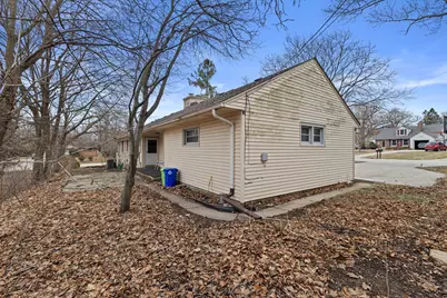 1170  Forest Ln, Brookfield, WI 53005 - Photo 45