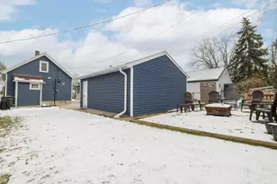 1219 S 90th St, West Allis, WI 53214 - Photo 9