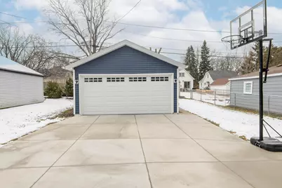 1219 S 90th St, West Allis, WI 53214 - Photo 3