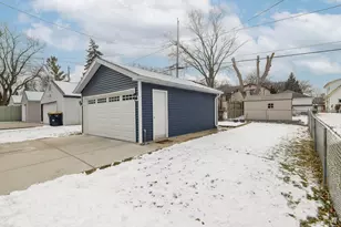 1219 S 90th St, West Allis, WI 53214 - Photo 7