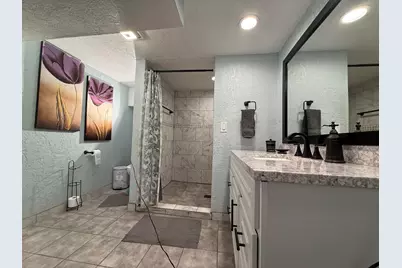 313 W Van Norman Ave, Milwaukee, WI 53207 - Photo 7