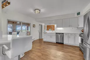 N7258 Winnebago Dr, Fond du Lac, WI 54935 - Photo 9