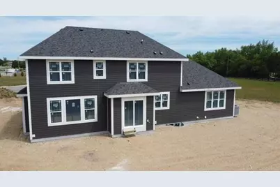 617  Talbots Woods Dr, Dousman, WI 53118 - Photo 3