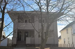 417 N 5th St, Manitowoc, WI 54220 - Photo 1