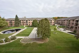 530 N Silverbrook Dr, West Bend, WI 53090 - Photo 23