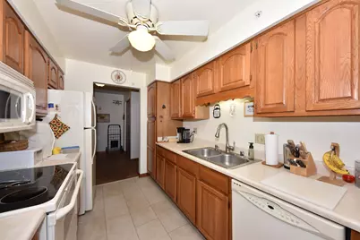 530 N Silverbrook Dr #D307, West Bend, WI 53090 - Photo 11