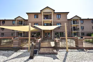 530 N Silverbrook Dr, West Bend, WI 53090 - Photo 33