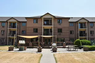 530 N Silverbrook Dr, West Bend, WI 53090 - Photo 35