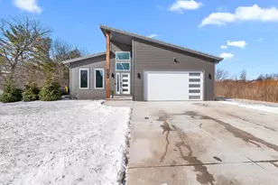 3318 Limerick Ln, Sheboygan, WI 53083 - Photo 1