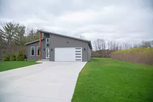 3318 Limerick Ln, Sheboygan, WI 53083 - Photo 41